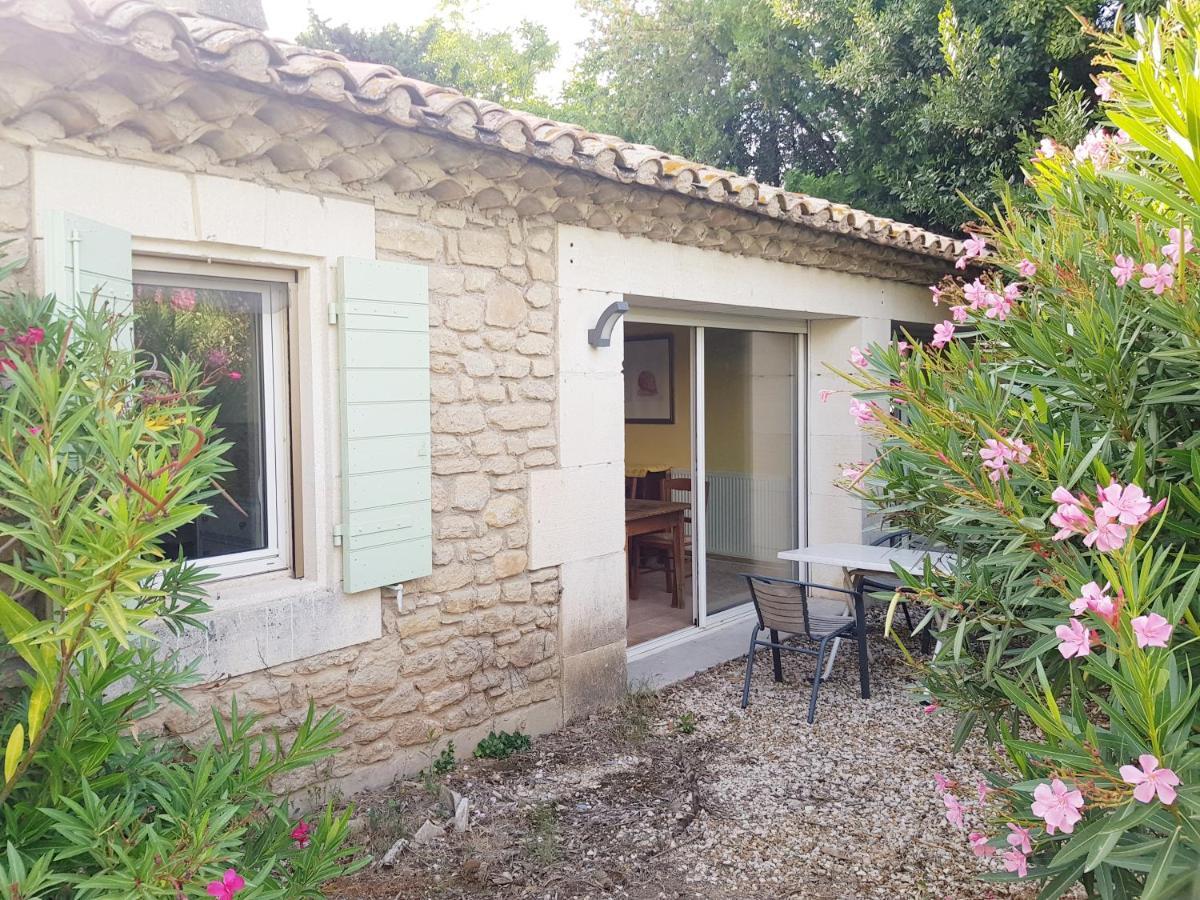Mas des Figues La Ferme de Philippe #Ecotourism #Agrotourism #Ruraltourism #Countryhouselodge #zeropesticide #conversionbio #OrganicVegetarianBrunch Saint-Rémy-de-Provence Habitación foto