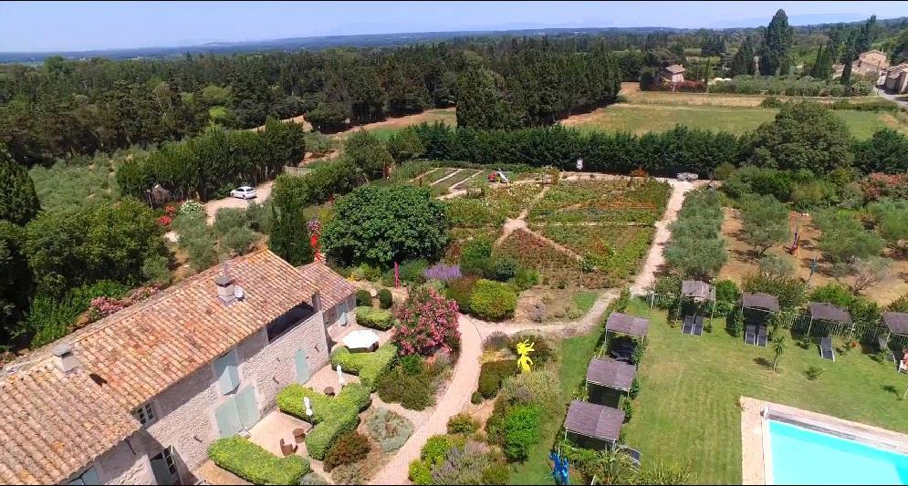 Mas des Figues La Ferme de Philippe #Ecotourism #Agrotourism #Ruraltourism #Countryhouselodge #zeropesticide #conversionbio #OrganicVegetarianBrunch Saint-Rémy-de-Provence Exterior foto