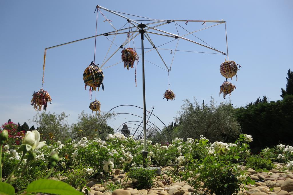 Mas des Figues La Ferme de Philippe #Ecotourism #Agrotourism #Ruraltourism #Countryhouselodge #zeropesticide #conversionbio #OrganicVegetarianBrunch Saint-Rémy-de-Provence Exterior foto